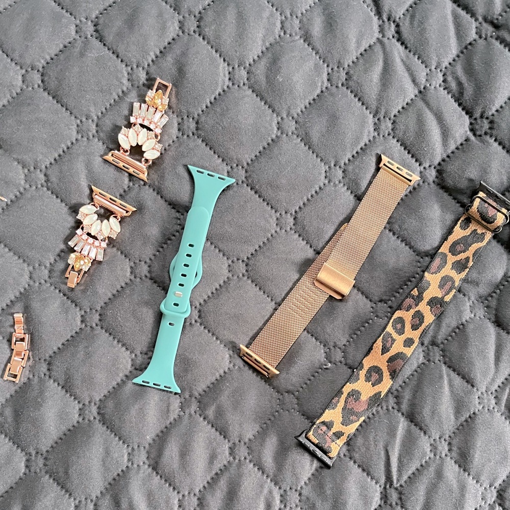 Set of 4️⃣ Apple Watch bands